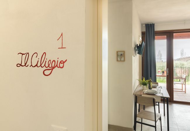 Agriturismo a Polpenazze del Garda - Agriturismo Sentieri del Vino - Il Ciliegio Agriturismo a Polpenazze del Garda - Agriturismo Sentieri del Vino - Il Ciliegio