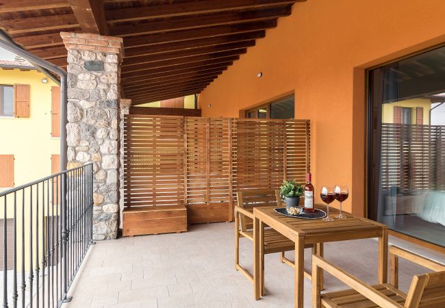 Agriturismo a Polpenazze del Garda - Agriturismo Sentieri del Vino - Il Ciliegio Agriturismo a Polpenazze del Garda - Agriturismo Sentieri del Vino - Il Ciliegio