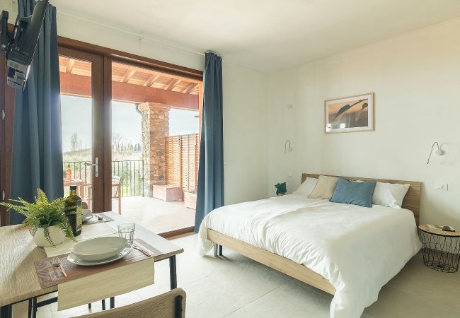 Agriturismo a Polpenazze del Garda - Agriturismo Sentieri del Vino - Il Ciliegio Agriturismo a Polpenazze del Garda - Agriturismo Sentieri del Vino - Il Ciliegio