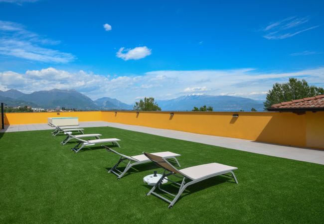 Agriturismo a Polpenazze del Garda - Agriturismo Sentieri del Vino - Il Ciliegio Agriturismo a Polpenazze del Garda - Agriturismo Sentieri del Vino - Il Ciliegio