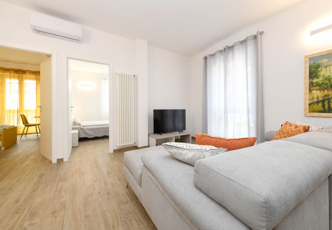 Appartamento a Toscolano-Maderno - Tre Passi dal Lago 1 by Garda FeWo