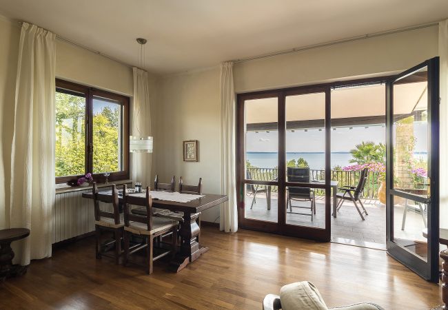 Villa a Manerba del Garda - Villa Casa Montecolo by Garda FeWo Villa a Manerba del Garda - Villa Casa Montecolo by Garda FeWo