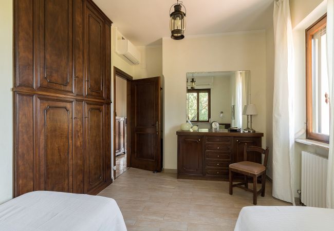 Villa a Manerba del Garda - Villa Casa Montecolo by Garda FeWo Villa a Manerba del Garda - Villa Casa Montecolo by Garda FeWo