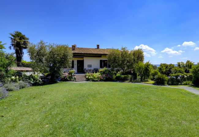 Villa a Manerba del Garda - Villa Casa Montecolo by Garda FeWo Villa a Manerba del Garda - Villa Casa Montecolo by Garda FeWo