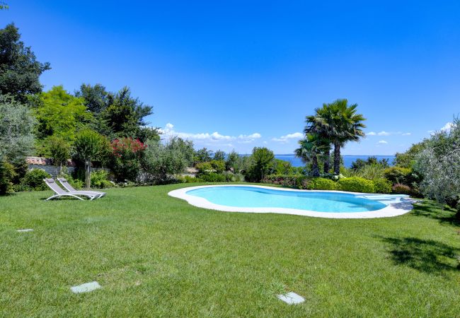 Villa a Manerba del Garda - Villa Casa Montecolo by Garda FeWo Villa a Manerba del Garda - Villa Casa Montecolo by Garda FeWo