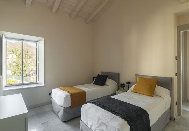 Appartamento a Salò - La Darsena by Garda FeWo Appartamento a Salò - La Darsena by Garda FeWo