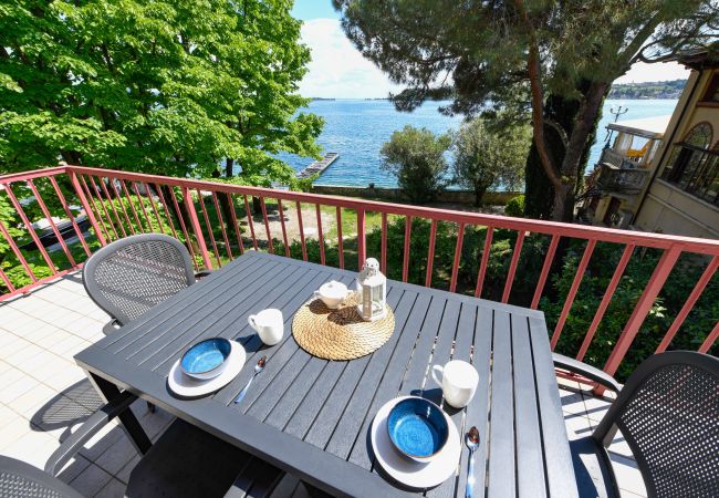 Appartamento a Salò - La Darsena by Garda FeWo Appartamento a Salò - La Darsena by Garda FeWo