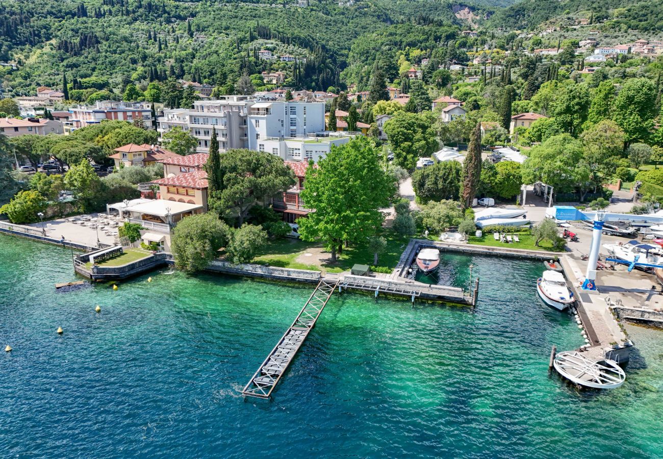 Appartamento a Salò - La Darsena by Garda FeWo