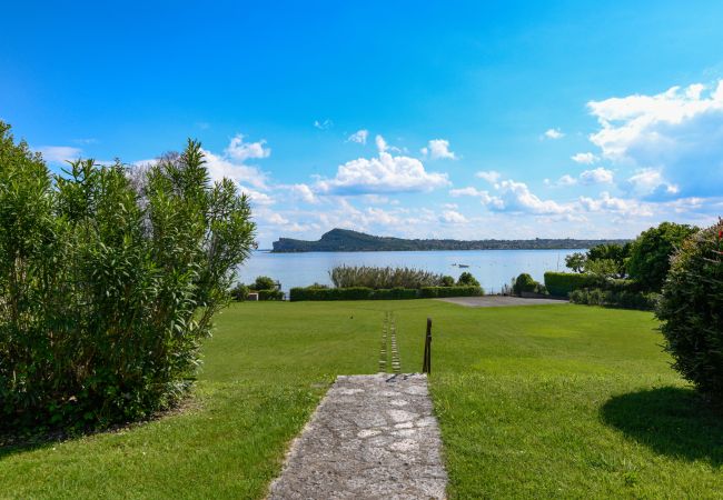 Appartamento a San Felice del Benaco - La Baia by Garda FeWo Appartamento a San Felice del Benaco - La Baia by Garda FeWo