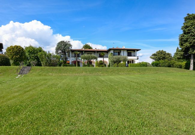 Appartamento a San Felice del Benaco - La Baia by Garda FeWo Appartamento a San Felice del Benaco - La Baia by Garda FeWo