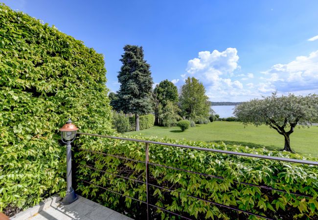 Appartamento a San Felice del Benaco - La Baia by Garda FeWo Appartamento a San Felice del Benaco - La Baia by Garda FeWo