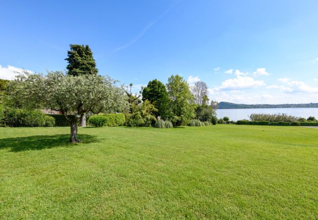 Appartamento a San Felice del Benaco - La Baia by Garda FeWo Appartamento a San Felice del Benaco - La Baia by Garda FeWo