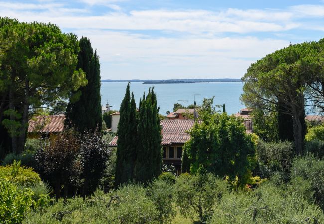 Appartamento a Manerba del Garda - Villa Edelweiss 4 Appartamento a Manerba del Garda - Villa Edelweiss 4