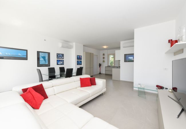 Appartamento a Manerba del Garda - Villa Edelweiss 4 Appartamento a Manerba del Garda - Villa Edelweiss 4