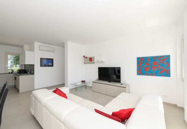 Appartamento a Manerba del Garda - Villa Edelweiss 4 Appartamento a Manerba del Garda - Villa Edelweiss 4