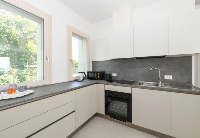 Appartamento a Manerba del Garda - Villa Edelweiss 4 Appartamento a Manerba del Garda - Villa Edelweiss 4