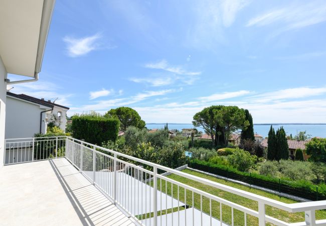 Appartamento a Manerba del Garda - Villa Edelweiss 4 Appartamento a Manerba del Garda - Villa Edelweiss 4