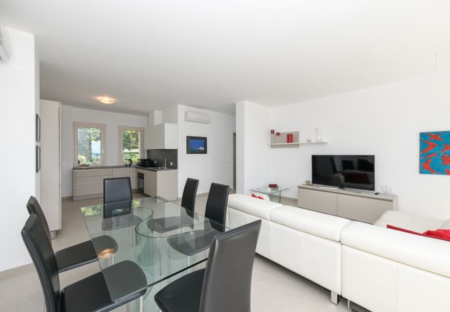 Appartamento a Manerba del Garda - Villa Edelweiss 4 Appartamento a Manerba del Garda - Villa Edelweiss 4