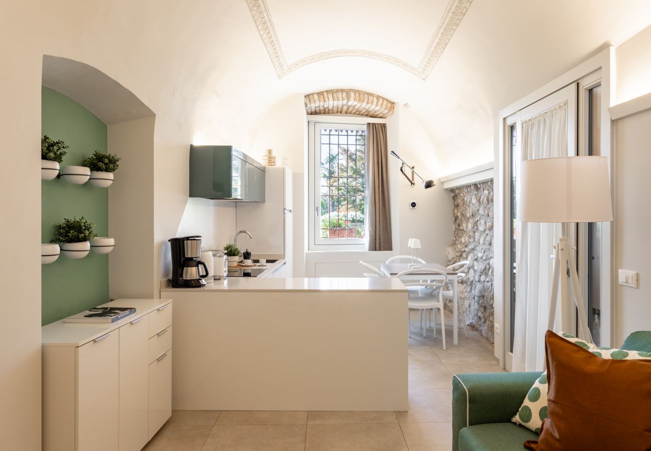 Residence a San Felice del Benaco - Palazzo Trevignane - La Saletta Verde
