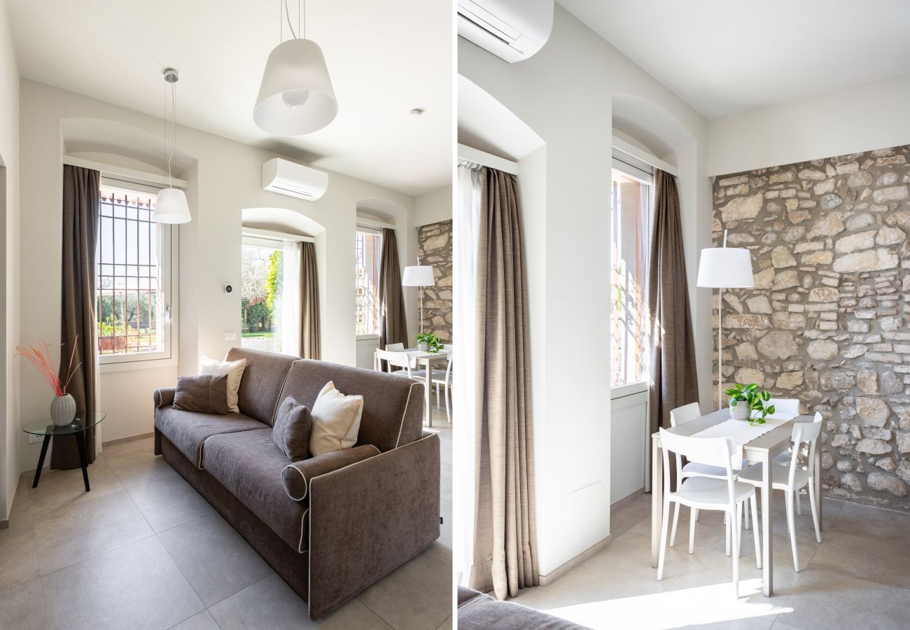 Residence a San Felice del Benaco - Palazzo Trevignane - La Bella Scuderia