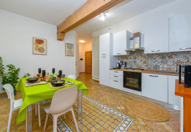 Ferienwohnung in Desenzano del Garda - 001 - LET IT BE A DREAM - RENOVATION 2025 Ferienwohnung in Desenzano del Garda - 001 - LET IT BE A DREAM - RENOVATION 2025