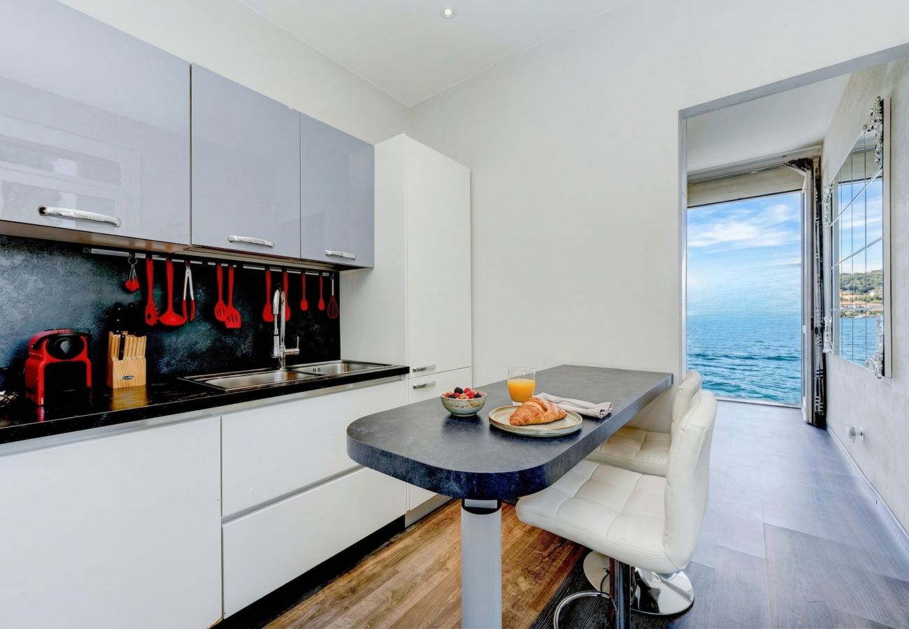 Villa in Desenzano del Garda - 003 - AMAZING VILLA SOUND OF THE LAKE