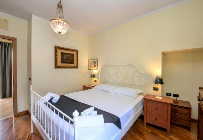 Ferienwohnung in Sirmione - 40- LA REGINA DI SIRMIONE Ferienwohnung in Sirmione - 40- LA REGINA DI SIRMIONE