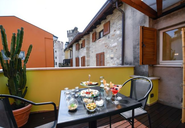 Ferienwohnung in Sirmione - 40- LA REGINA DI SIRMIONE Ferienwohnung in Sirmione - 40- LA REGINA DI SIRMIONE