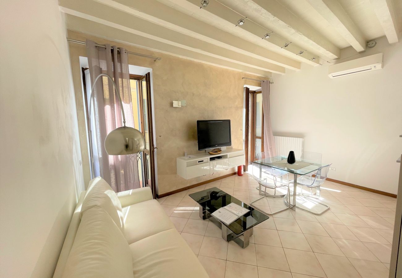 Desenzanoloft , Wohnung, Ferienhaus, Desenzano, Gardasee, Ferienwohnungen, Sirmione, kurze Mieten