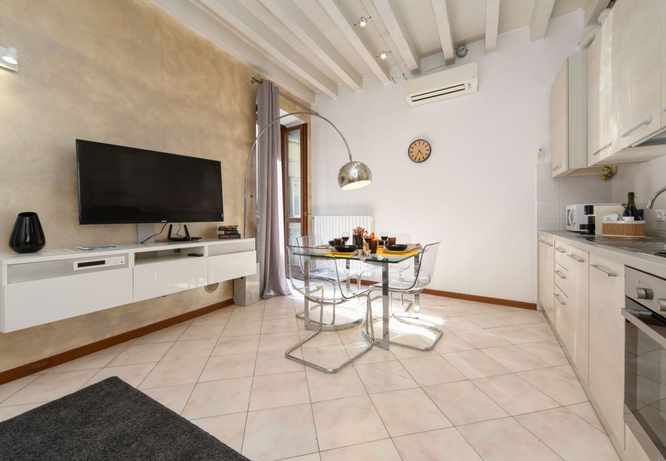 Ferienwohnung in Desenzano del Garda - 44- DesenzanoLoft Le Petit Bijou – Restyling 2025 