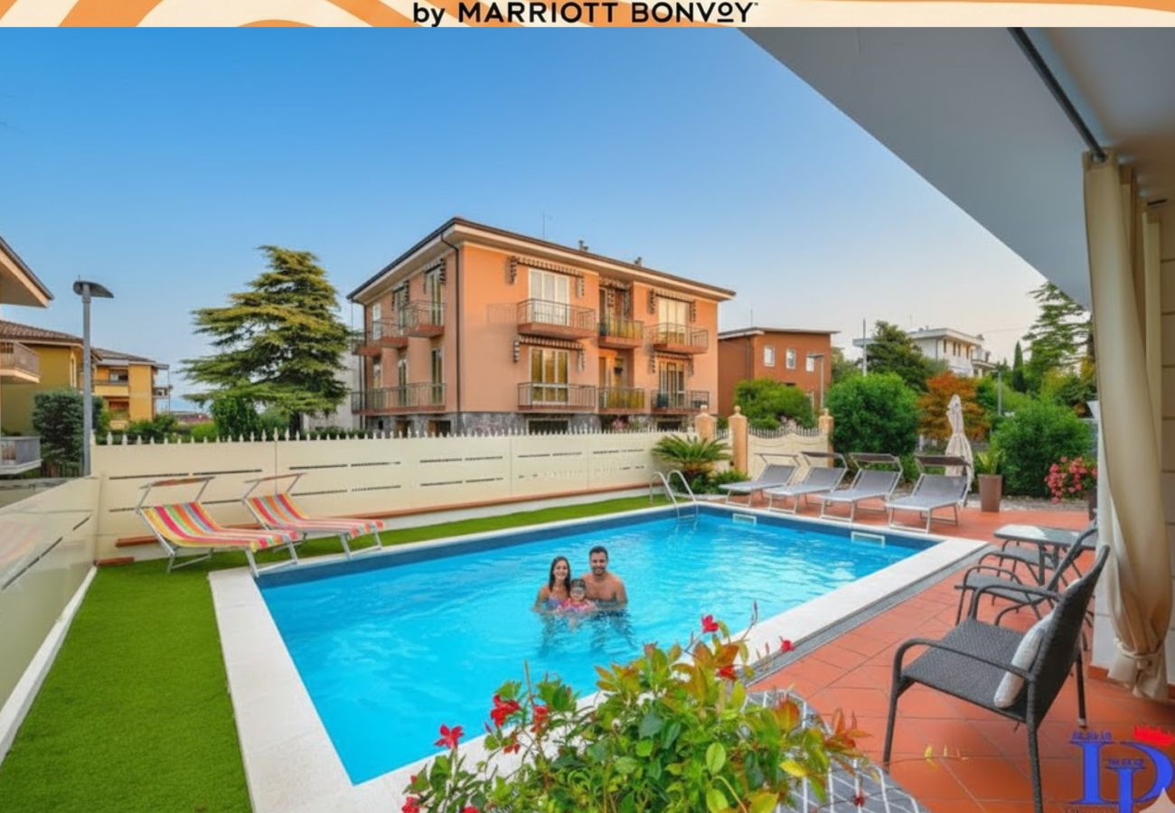 Ferienwohnung in Desenzano del Garda - 45 - Garden and Pool in Desenzano centrum