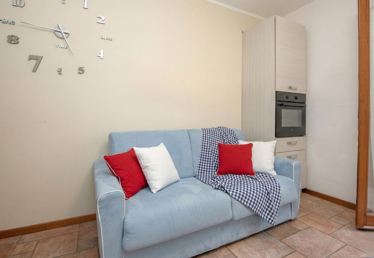 Ferienwohnung in Desenzano del Garda - 45 - Garden and Pool in Desenzano centrum