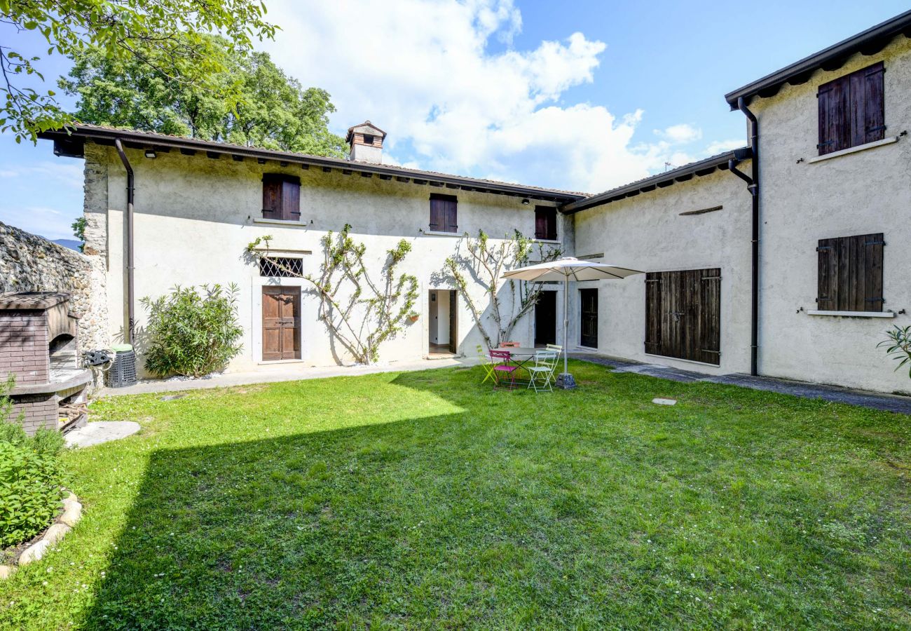 Villa in Salò - Casale Lucrezia by Garda FeWo