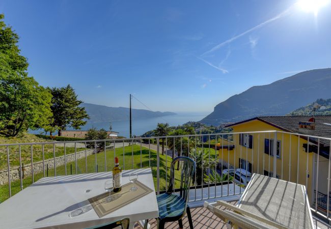 Ferienwohnung in Tignale - Piccolo Ragno 10 Balcony Ferienwohnung in Tignale - Piccolo Ragno 10 Balcony