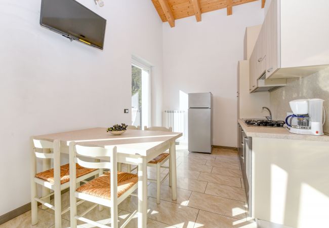 Ferienwohnung in Tignale - Piccolo Ragno Anna Ferienwohnung in Tignale - Piccolo Ragno Anna