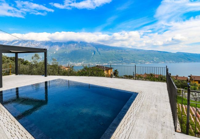 Ferienwohnung in Tignale - Riel 2 by Garda FeWo Ferienwohnung in Tignale - Riel 2 by Garda FeWo