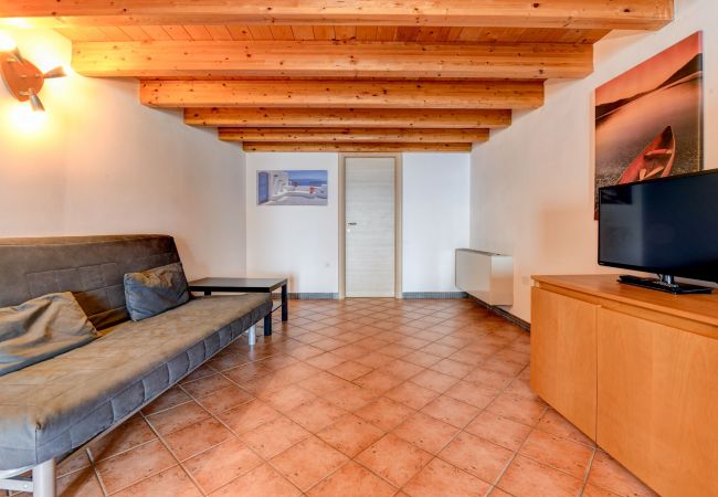 Ferienwohnung in Tignale - Riel 2 by Garda FeWo Ferienwohnung in Tignale - Riel 2 by Garda FeWo