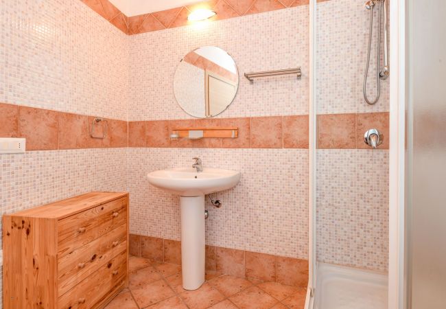 Ferienwohnung in Tignale - Riel 2 by Garda FeWo Ferienwohnung in Tignale - Riel 2 by Garda FeWo