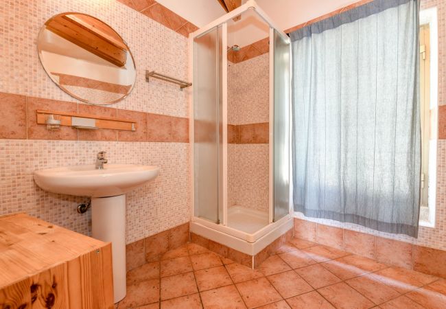 Ferienwohnung in Tignale - Riel 2 by Garda FeWo Ferienwohnung in Tignale - Riel 2 by Garda FeWo