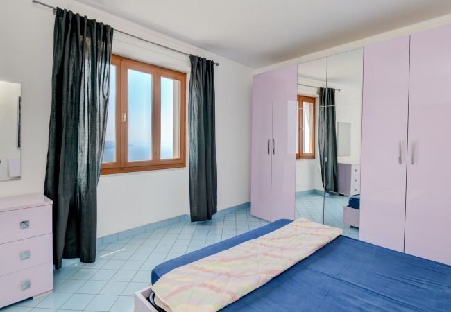 Ferienwohnung in Tignale - Riel 4 by Garda FeWo Ferienwohnung in Tignale - Riel 4 by Garda FeWo