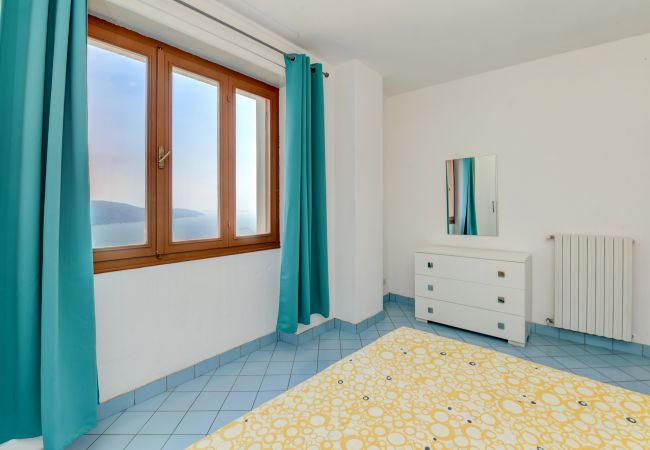 Ferienwohnung in Tignale - Riel 4 by Garda FeWo Ferienwohnung in Tignale - Riel 4 by Garda FeWo