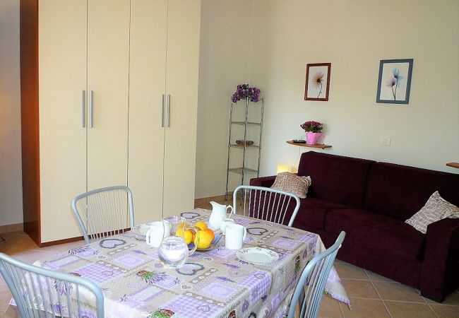 Studio in Gargnano - Casa Tatiana by Garda FeWo