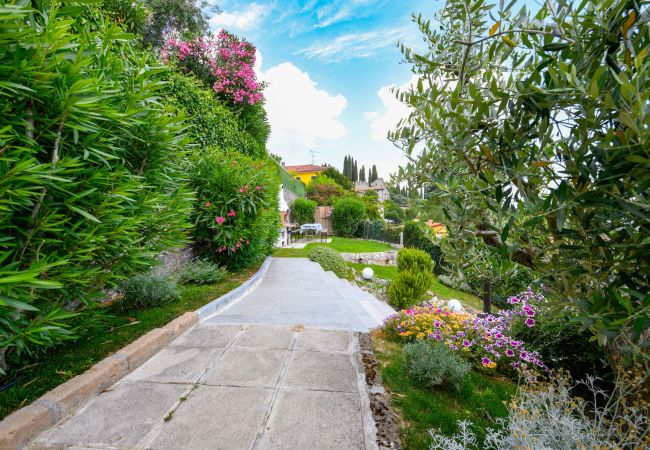 Villa in Soiano del Lago - Rustico Belvedere by Garda FeWo Villa in Soiano del Lago - Rustico Belvedere by Garda FeWo