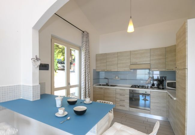 Chalet in Tignale - Da Guido - Letizia by Garda FeWo Chalet in Tignale - Da Guido - Letizia by Garda FeWo