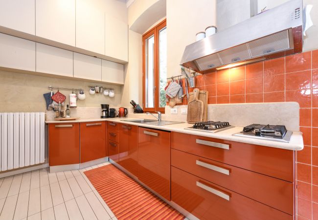 Villa in Gardone Riviera - Villa Magnolia a Lago by Garda FeWo Villa in Gardone Riviera - Villa Magnolia a Lago by Garda FeWo
