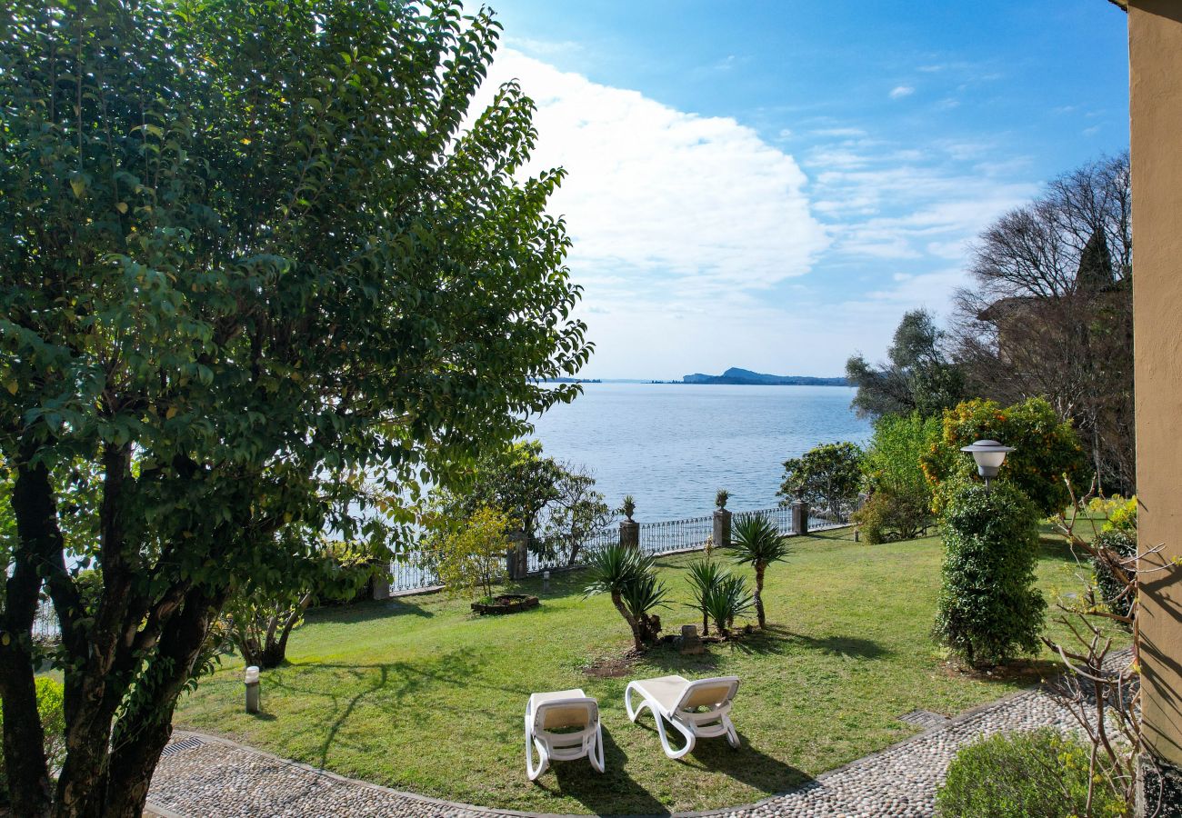 Villa in Gardone Riviera - Villa Magnolia a Lago by Garda FeWo