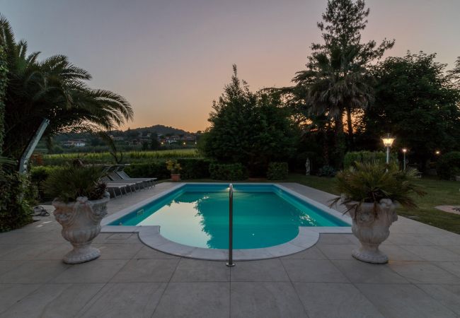 Villa in Moniga del Garda - Villa Stefano by Garda FeWo Villa in Moniga del Garda - Villa Stefano by Garda FeWo