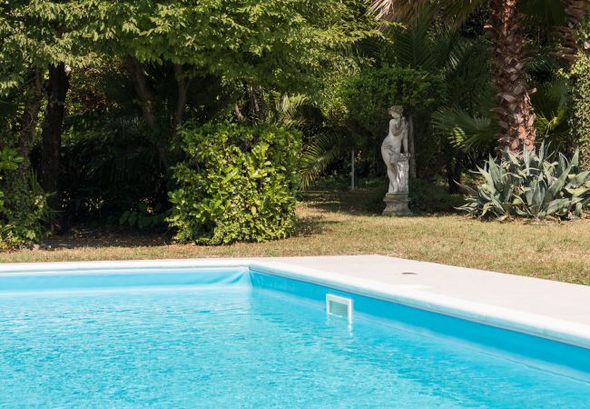 Villa in Moniga del Garda - Villa Stefano by Garda FeWo Villa in Moniga del Garda - Villa Stefano by Garda FeWo