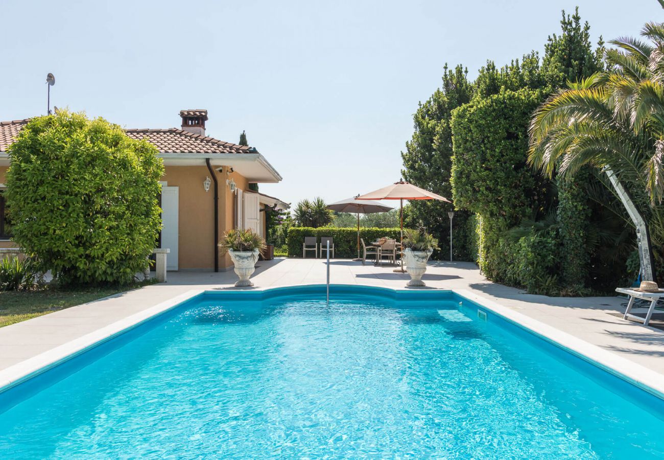Villa in Moniga del Garda - Villa Stefano by Garda FeWo