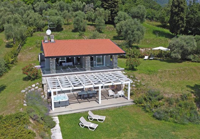 Ferienwohnung in Toscolano-Maderno - Cà Bianca Zero by Garda FeWo Ferienwohnung in Toscolano-Maderno - Cà Bianca Zero by Garda FeWo